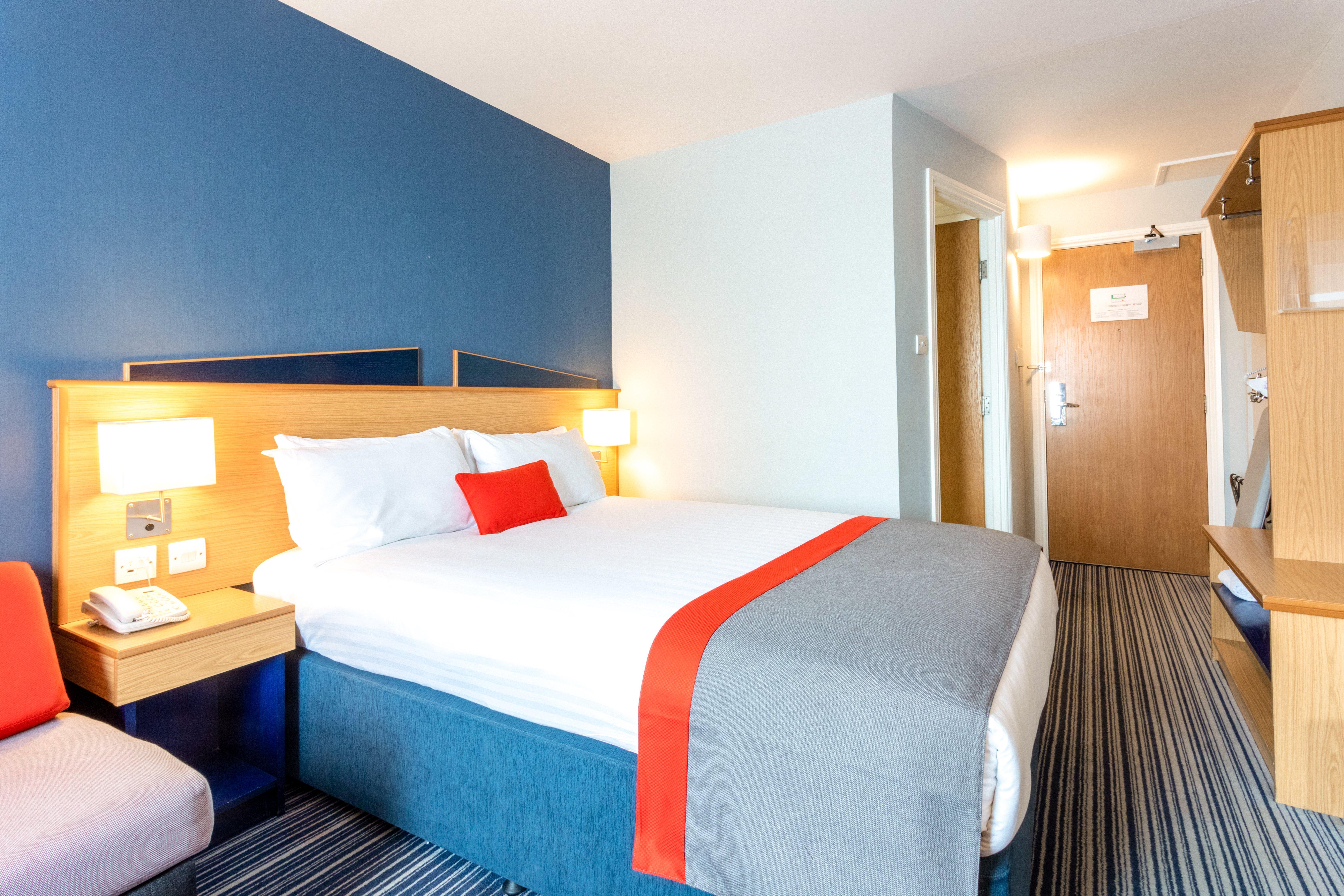Holiday Inn Express Perth, An Ihg Hotel Екстер'єр фото